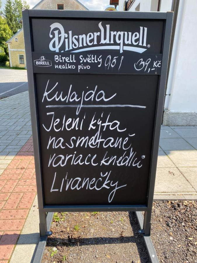 Hostinec U Pejska A Kocicky Маріанські Лазні Екстер'єр фото