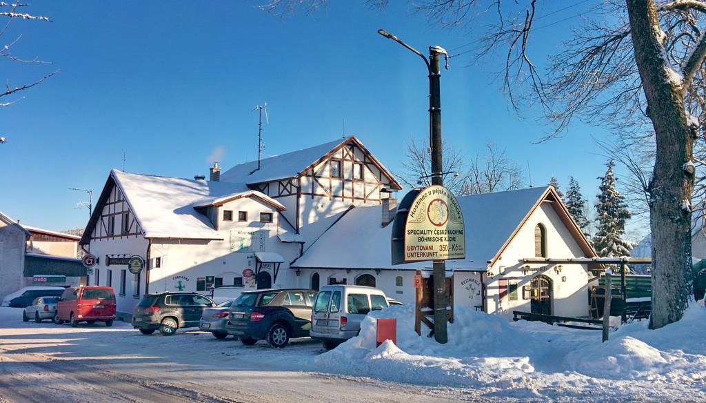 Hostinec U Pejska A Kocicky Маріанські Лазні Екстер'єр фото